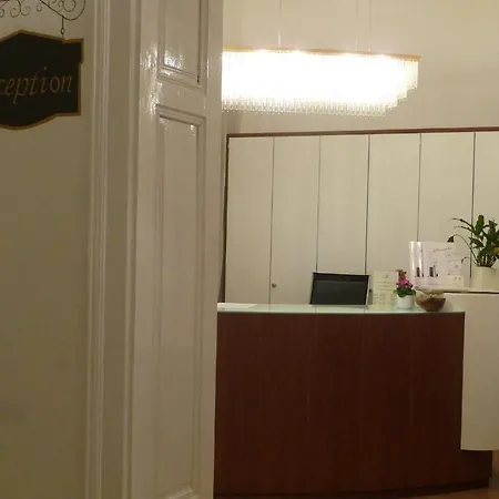 Apart Suites 4* Brno