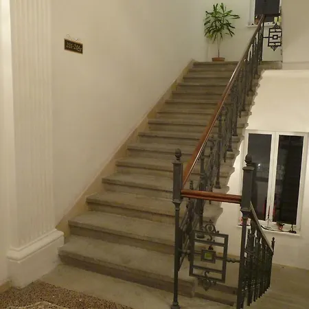 Apart Suites 公寓式酒店